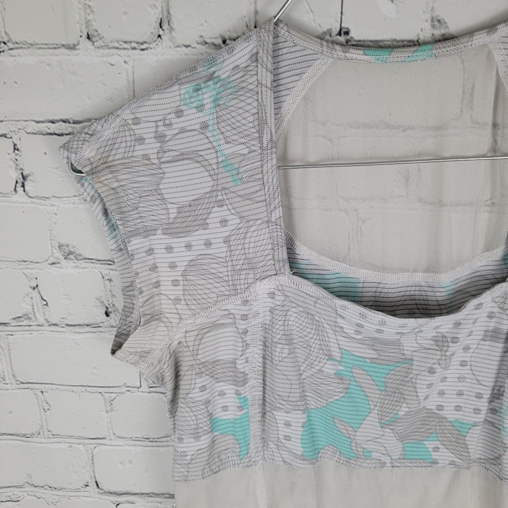 LULULEMON | floral polkadot cap sleeve sheer workout athletic top - Picture 2 of 6